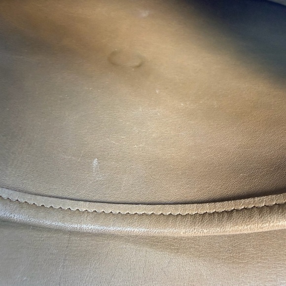 Coach Vintage Court Taupe Brown Leather 9870 Hangtag Brass Crossbody Strap Slots - Picture 16 of 16